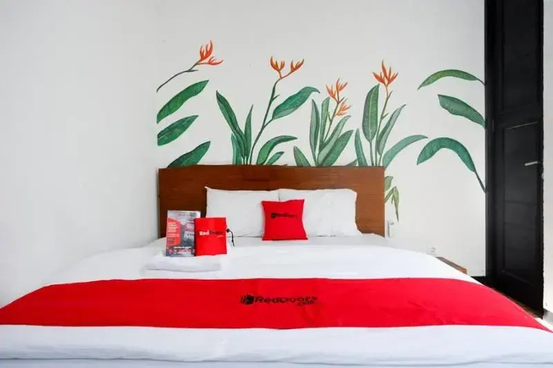 RedDoorz @ Jalan Raya Semat Canggu