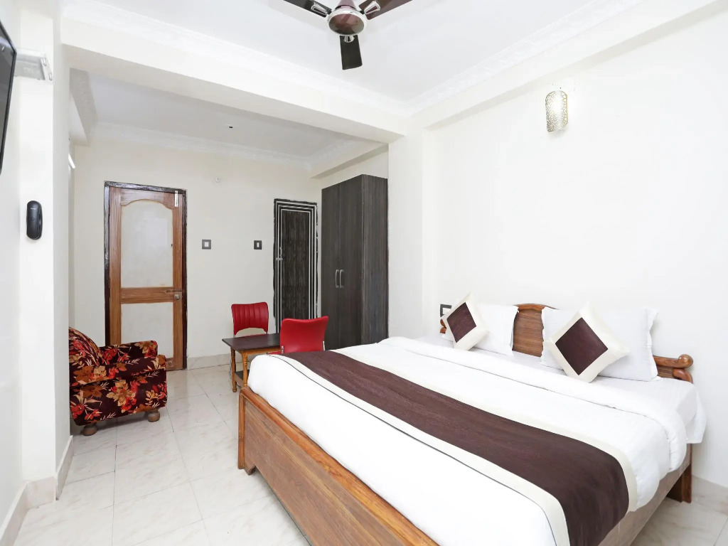 FabHotel Sai Sagar Residency