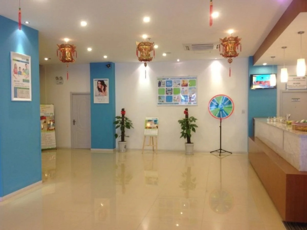 Huainan Xingting Fengshang Hotel Longhu Garden