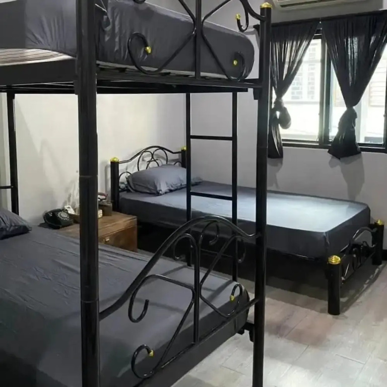89 Bed & Studio Hostel