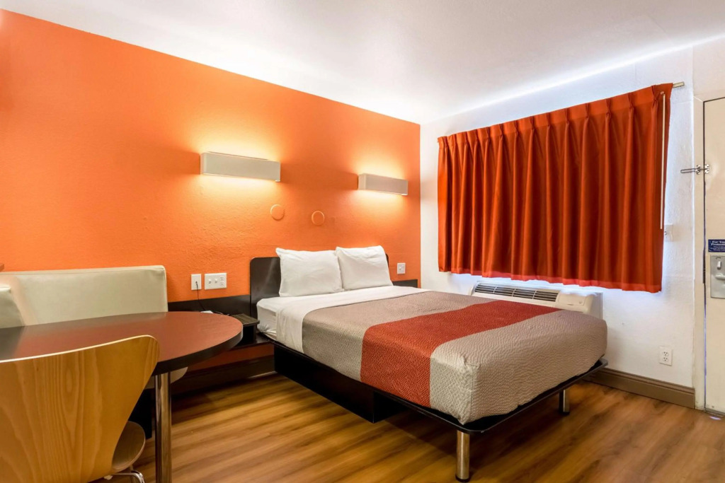 Motel 6-Garland, TX - Dallas