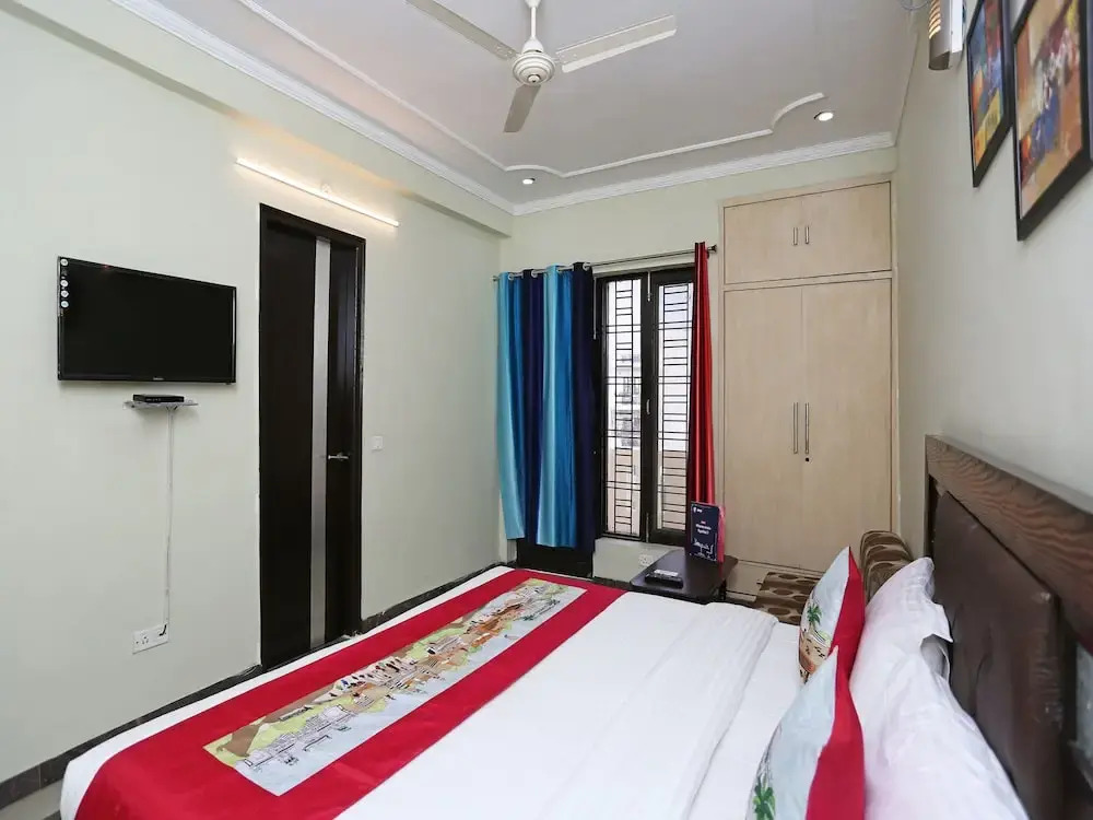 OYO 9274 Homey Stay Suites