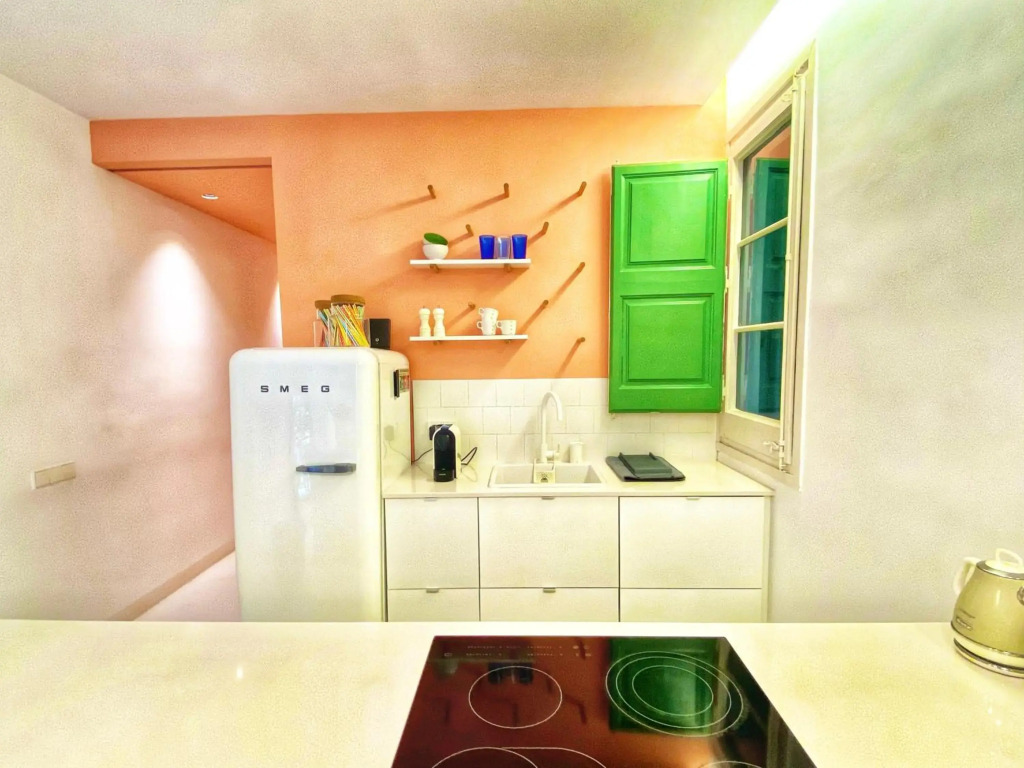 Tyche apartment