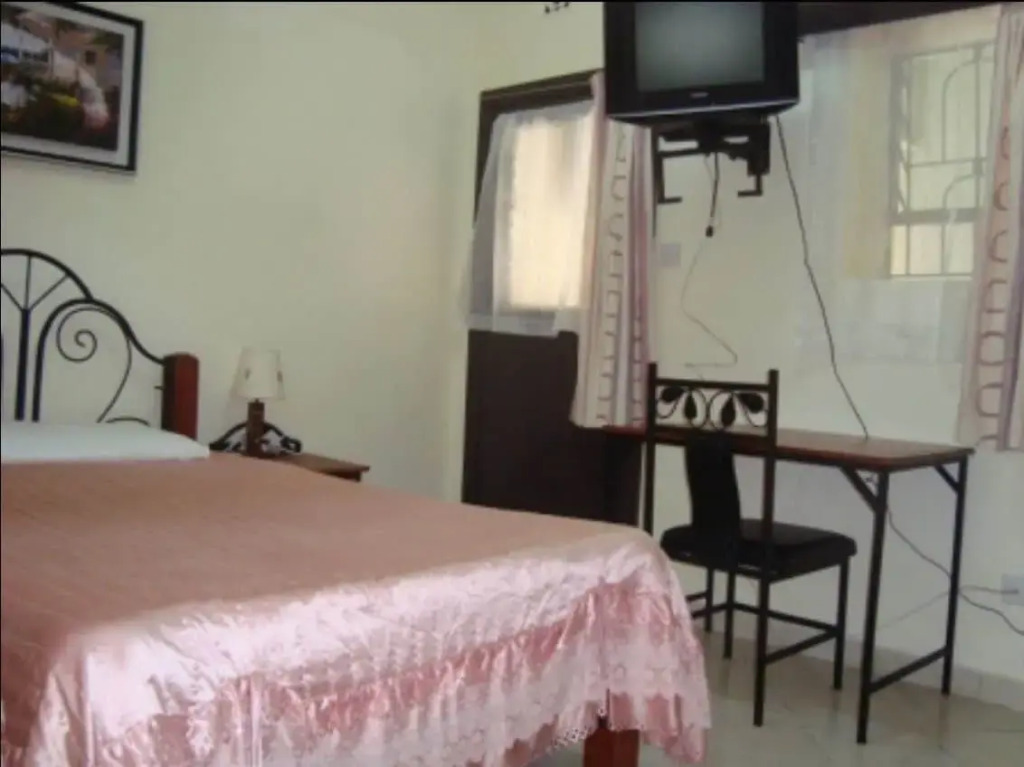 Angaza Guest House