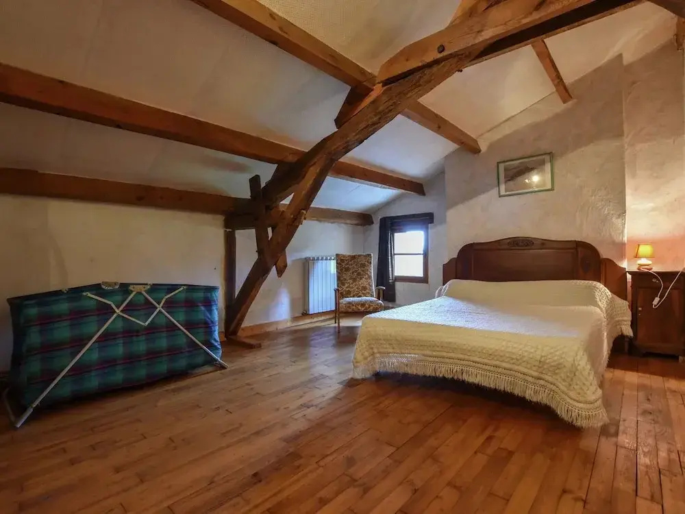 Perigord House With Private Swimming Pool in the Middle of Unspoiled Nature