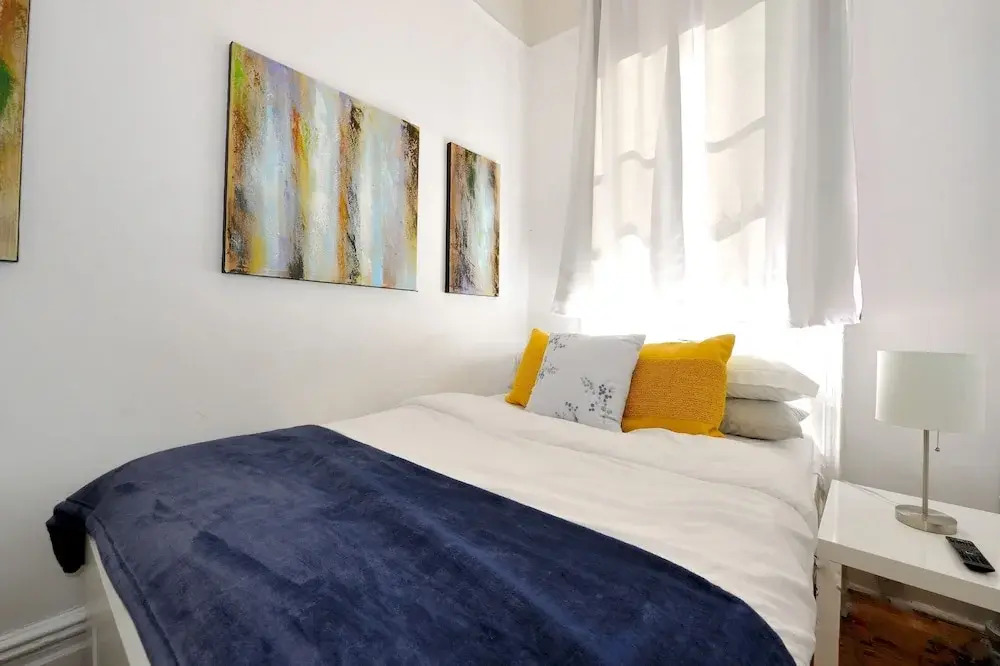 Midtown West Furnished Apartment 3BR Perfect Share