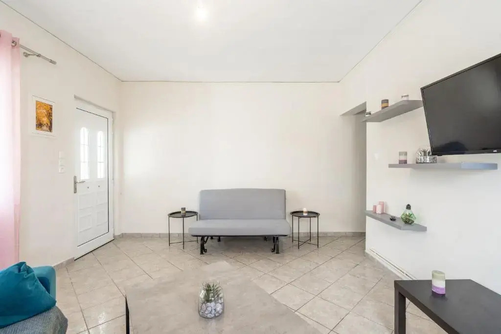 House 1 minute away from the beach