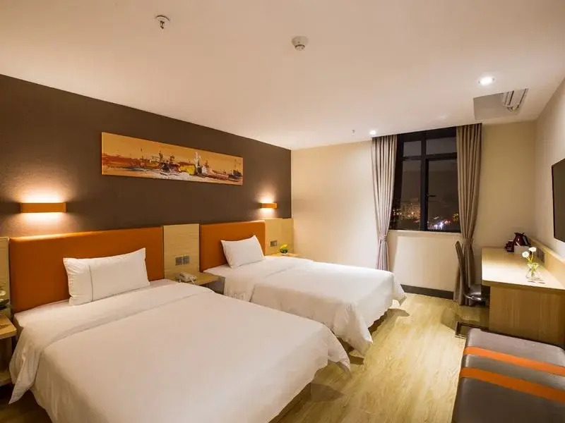 IU Hotel Linfen Houma Time Square Branch