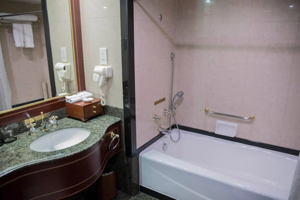 Regal Palace Hotel