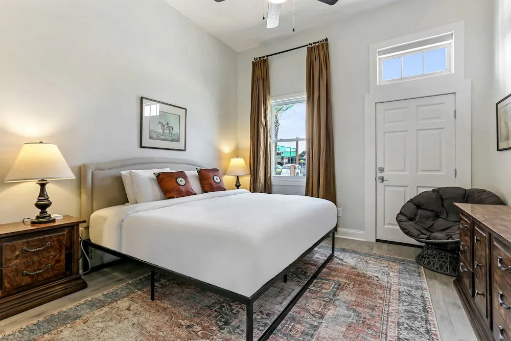 Renovated Historic 4BR House Near Magazine St & Uptown