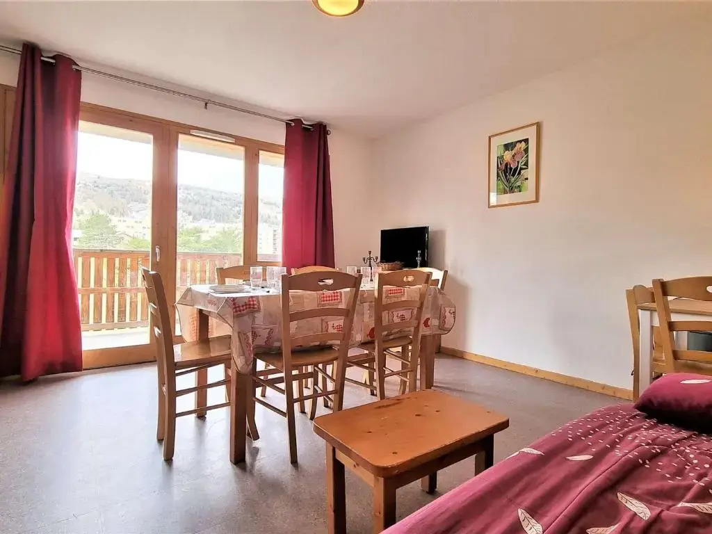 Appartement Le Dévoluy, 2 pièces, 8 personnes - FR-1-525-199