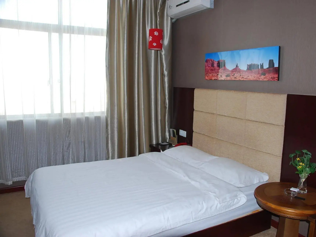 Dunhuang Yuetian Hotel