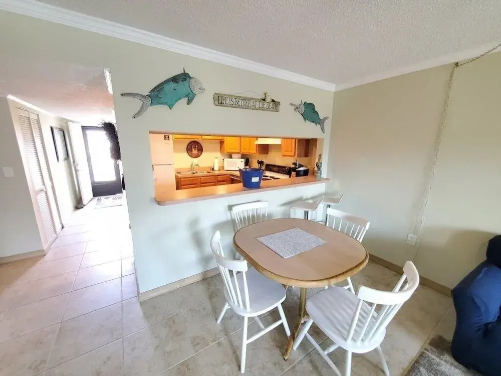 Pelican Inlet A206: Pool Access & Tennis Courts 2 Bedroom Condo
