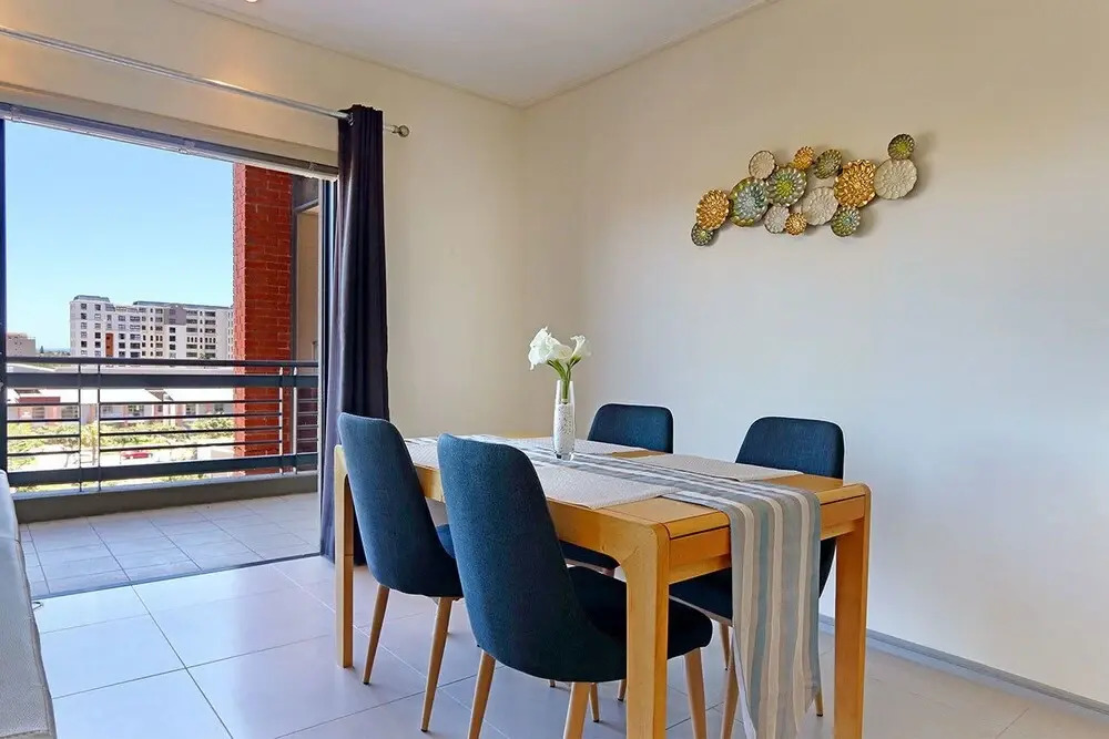 Manhattan Suites 703