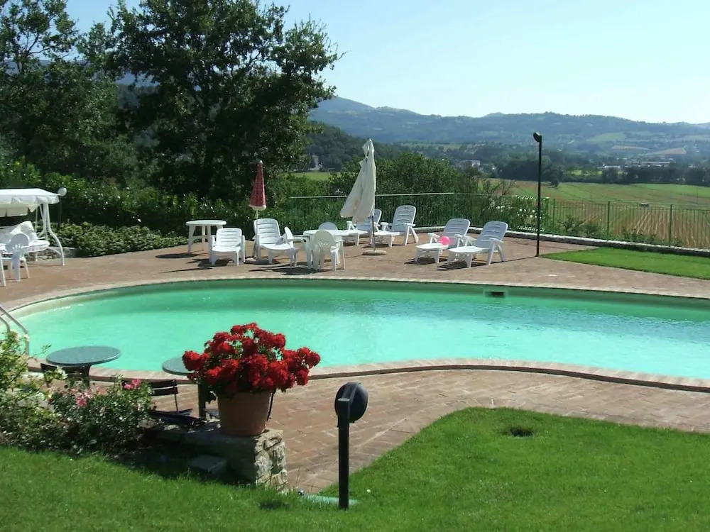 Rustic Holiday Home in Corciano With Swimming Pool