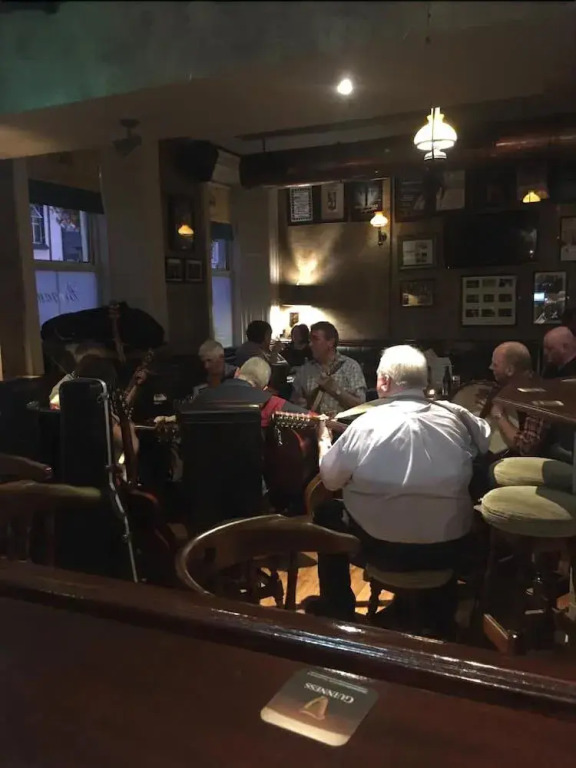 Brogans Bar & Hotel