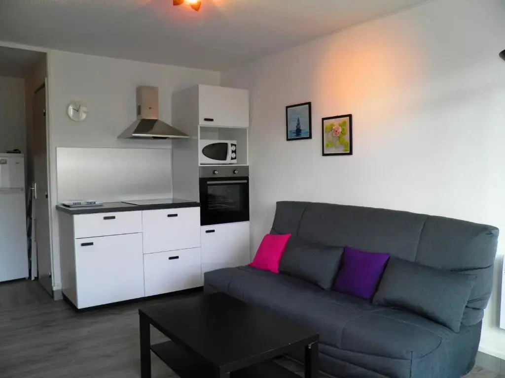 Appartement Sète, 1 Pièce, 4 Personnes - Fr-1-338-11