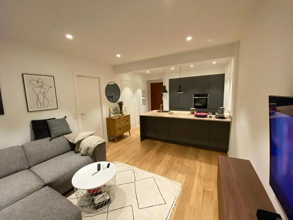 Appartement 2 pièces vue mer à Nice Fabron les Constellations Piscine 10mn promenade des Anglais