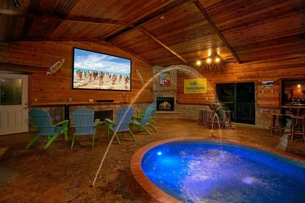 POOL Basketball 6 bdrm Theater Grounds