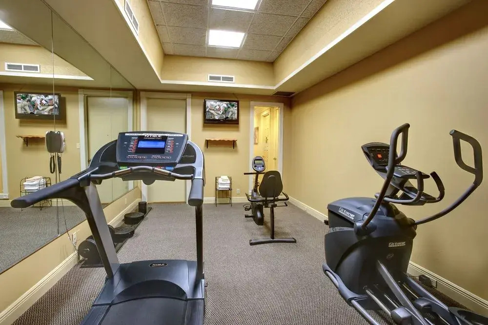 Orangewood Suites