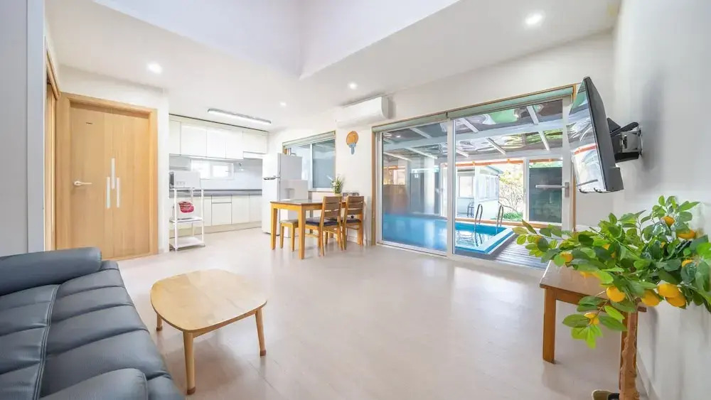 Gyepngju Camino Pool Villa