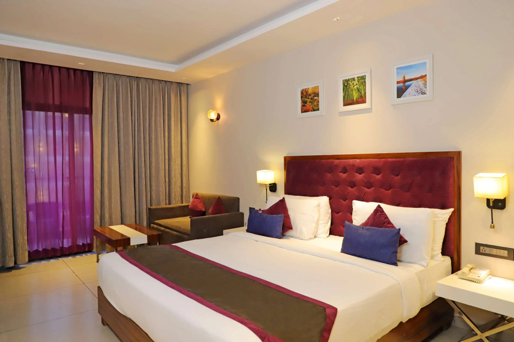 Golden Tulip Candolim, Goa