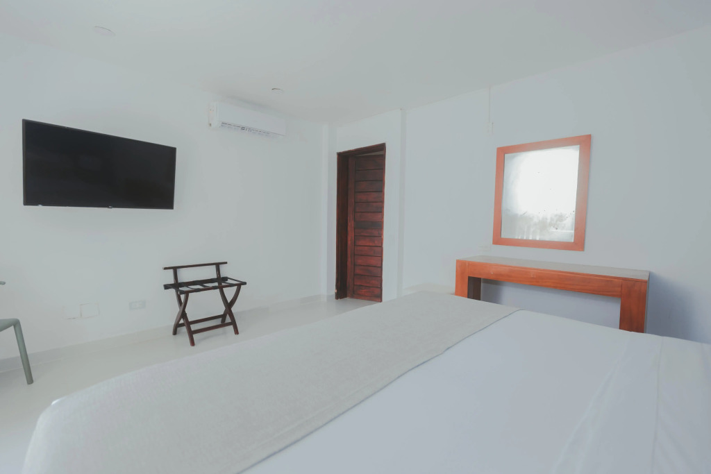 Hotel San Luis Beach House By OxoHotel