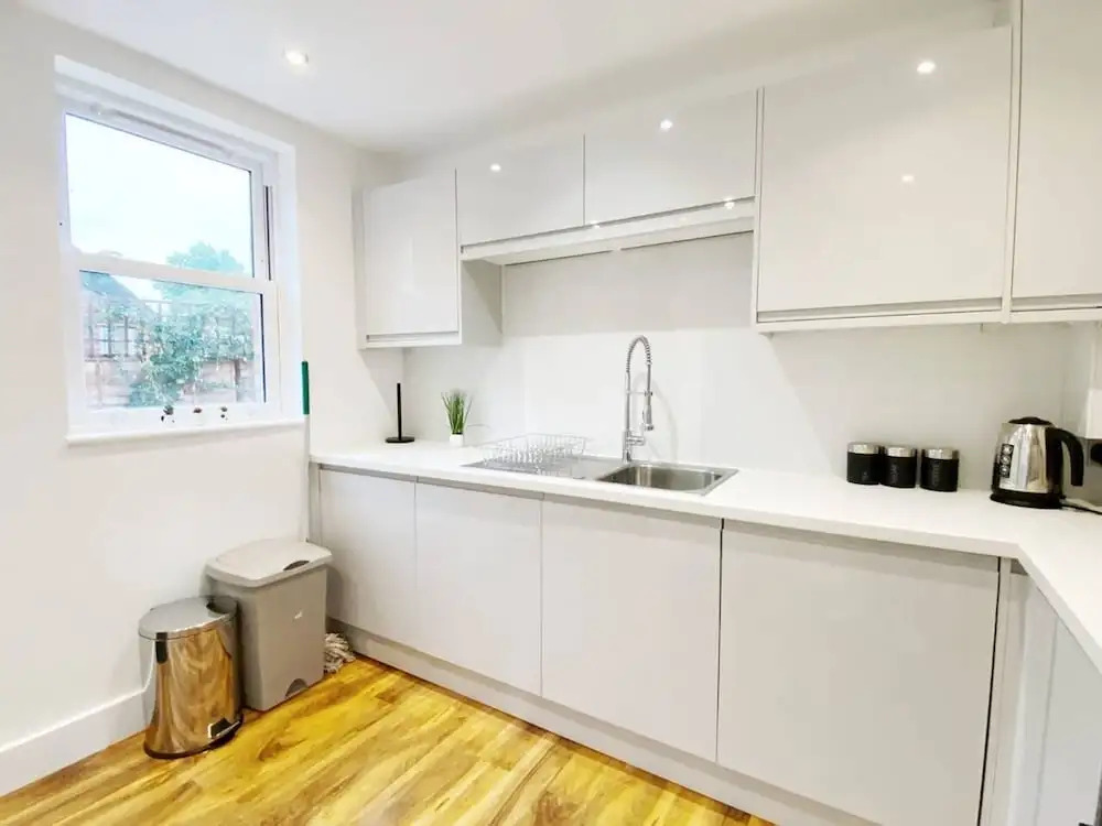 De Pary 2 Modern Bedford Apartment- Near Town Centre