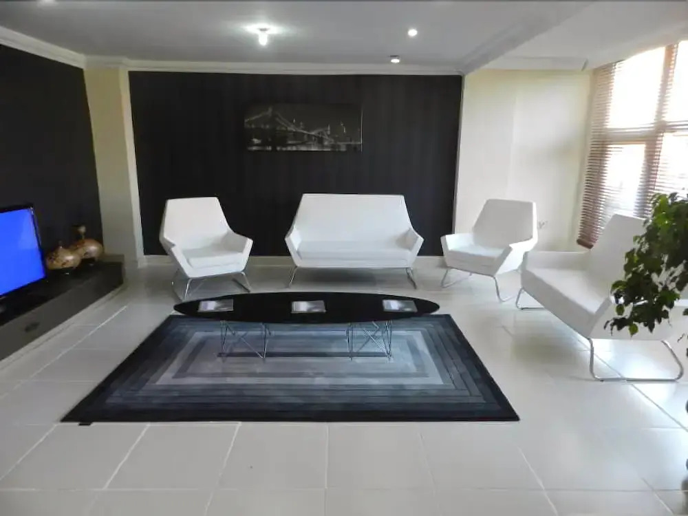 Pointer Hotel