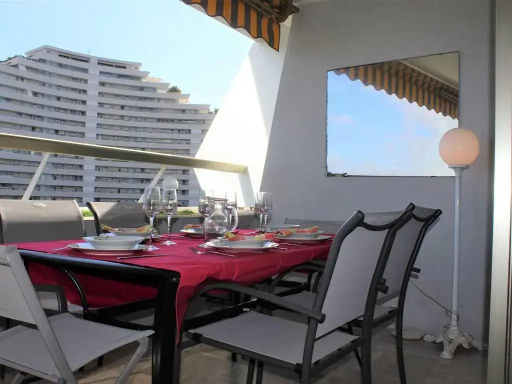 Appartement Villeneuve-Loubet, 2 pièces, 4 personnes - FR-1-252A-31