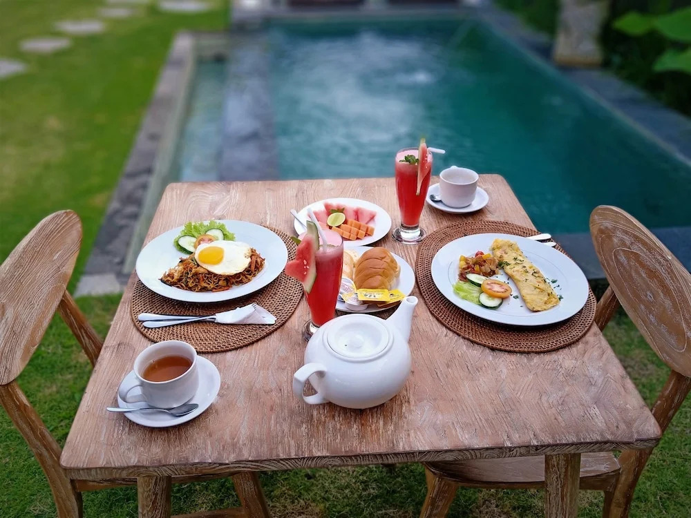 Three Gold Luxury Private Villas