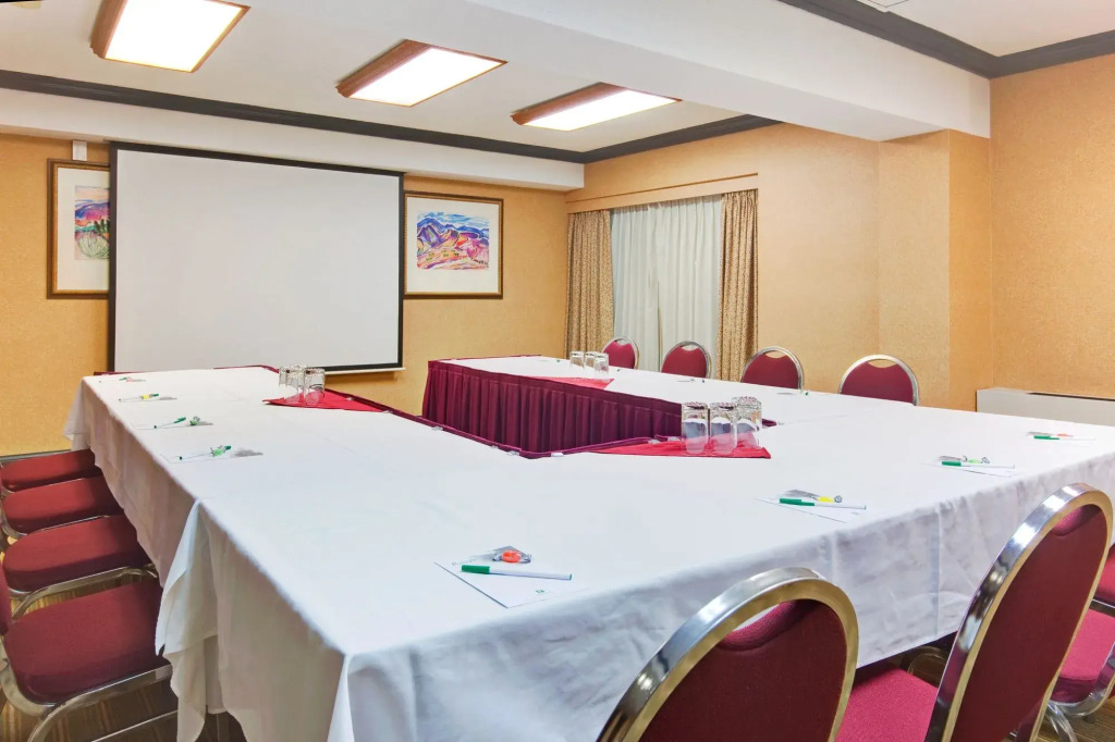 Holiday Inn Hotel Peterborough Waterfront by IHG