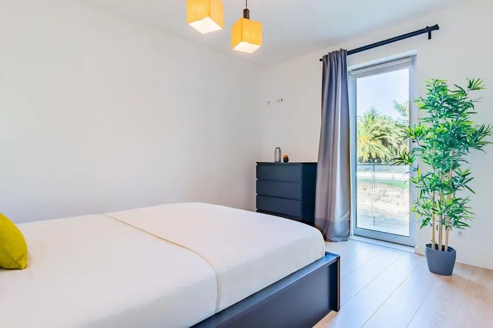 Deluxe Beach Apartment Swimming Pool