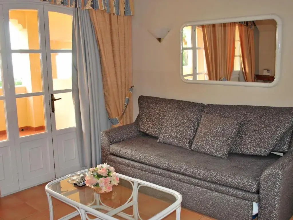 Apartamentos El Toro