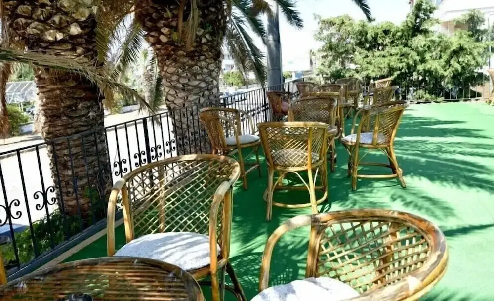 Cavdar Hotel