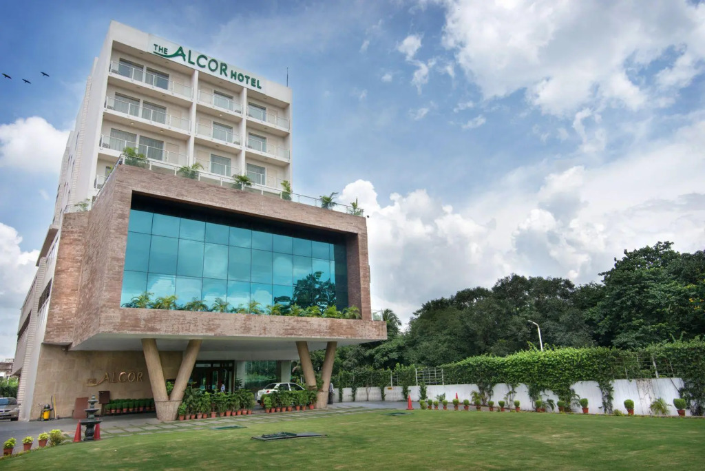 The Alcor Hotel