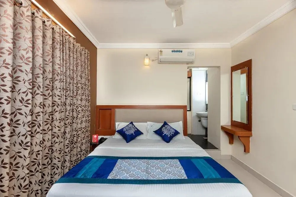OYO Rooms Santhome High Road