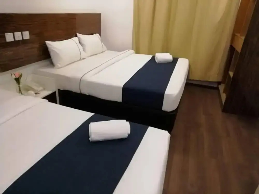 Capital O 91016 HOTEL POLLODIUM TRX