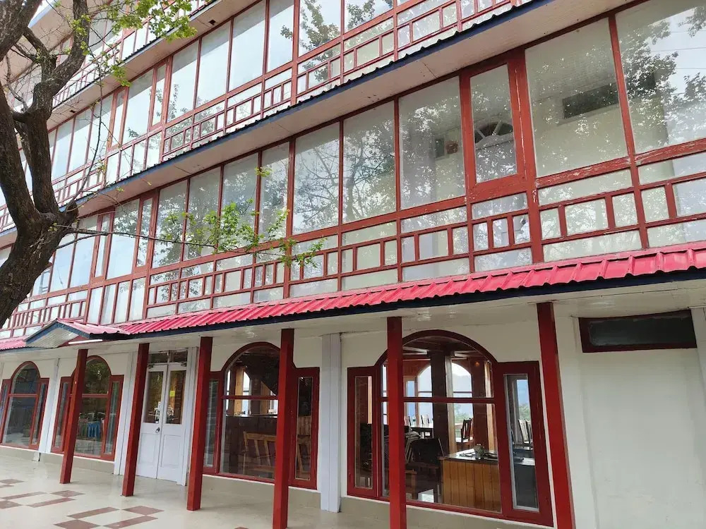 Hotel Savi Shallidrishya