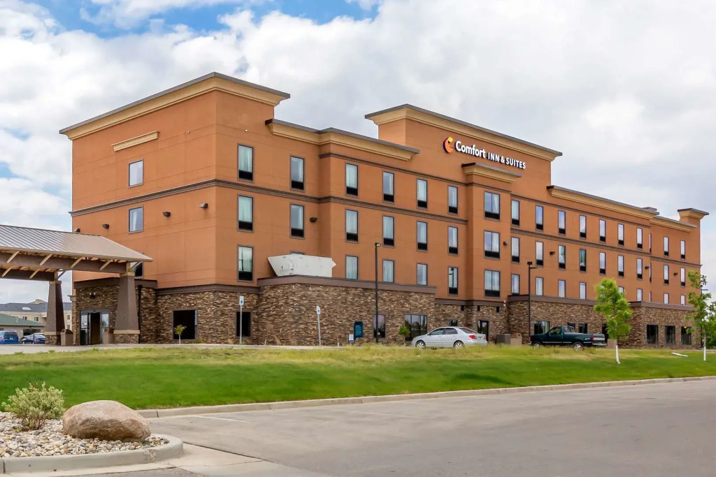 Legend Hotel Minot