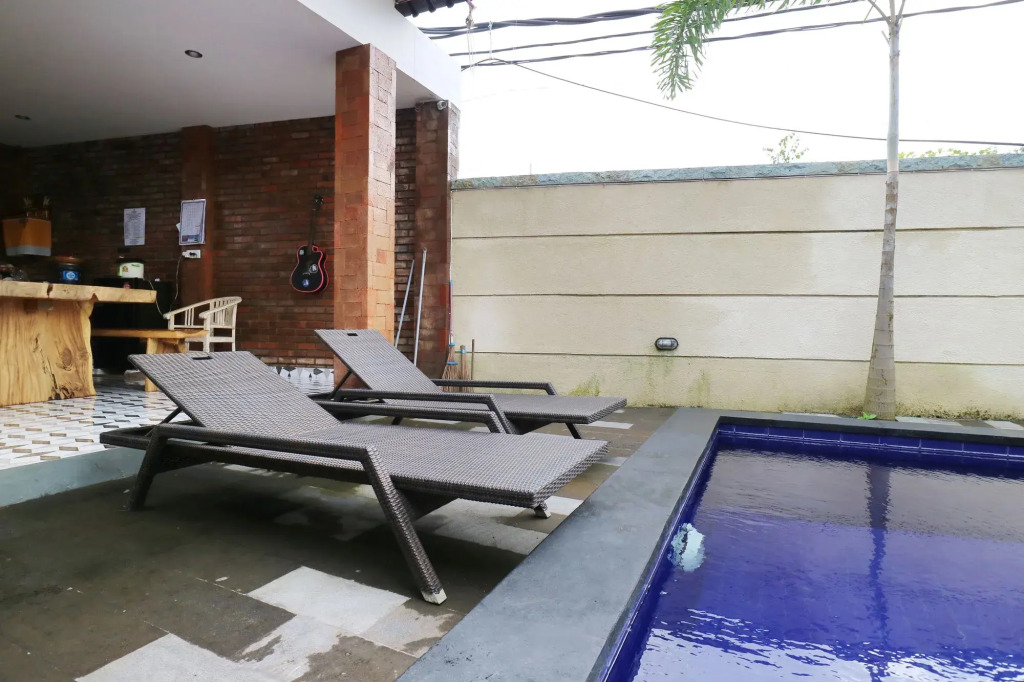 Aghasvina Guest House Canggu