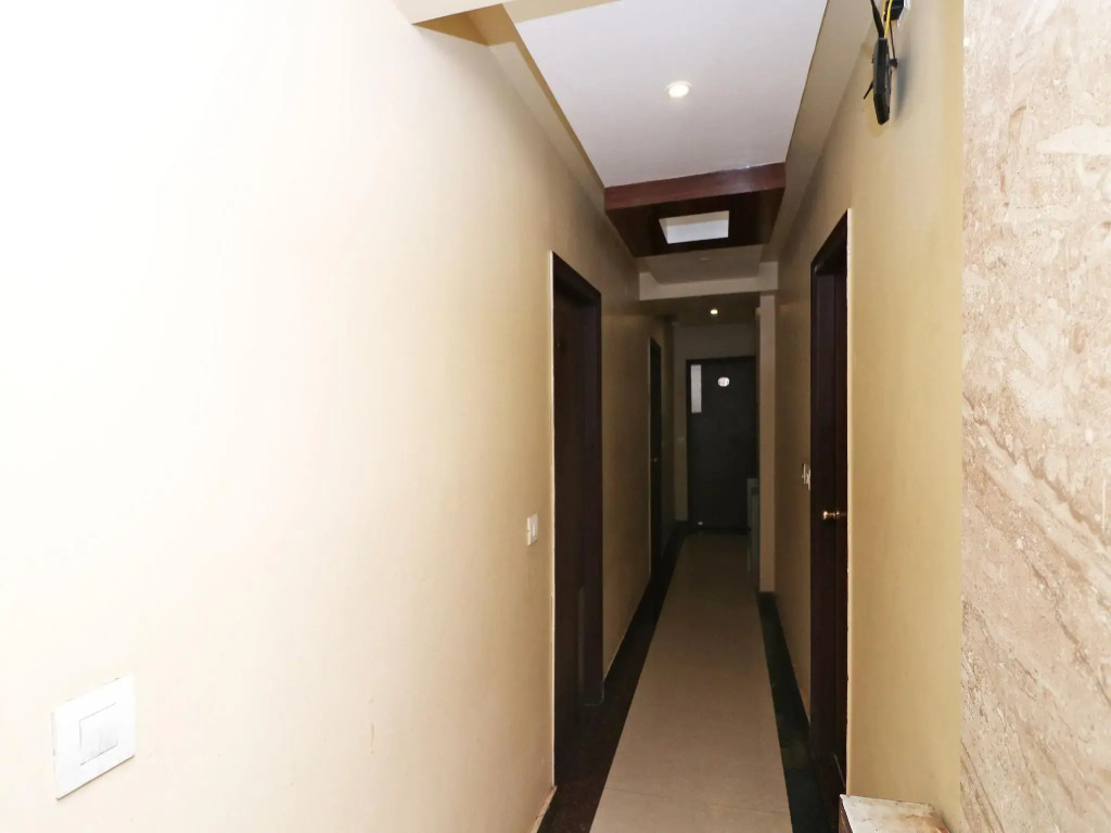OYO 14808 Rajkamal Palace