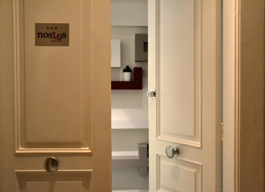 Nostos rooms & Apartments