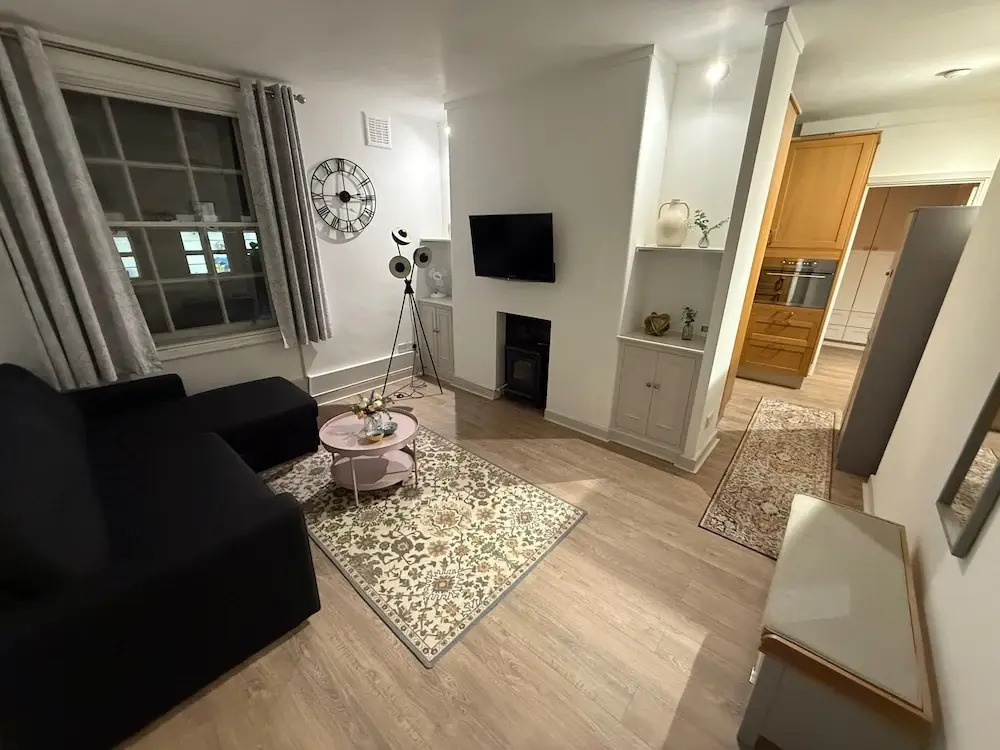 Covent Garden 1-bed Apt Sleeps 4, 7 min to Station