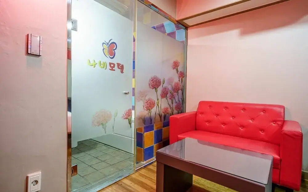 Jinju Nabi Self Check-in Motel