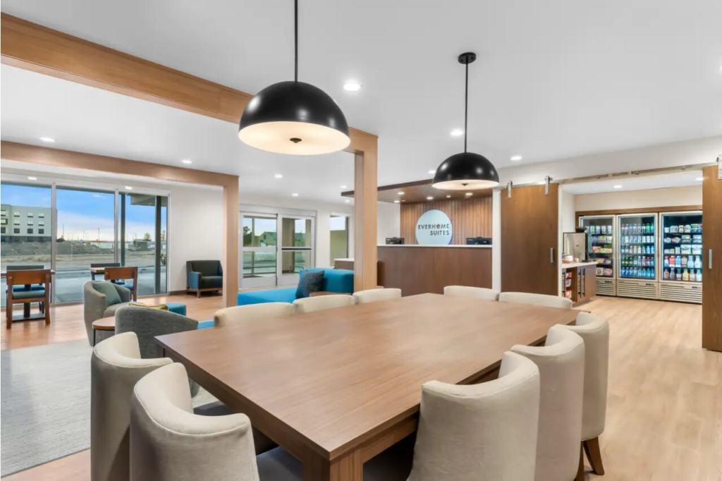 Everhome Suites Cheyenne