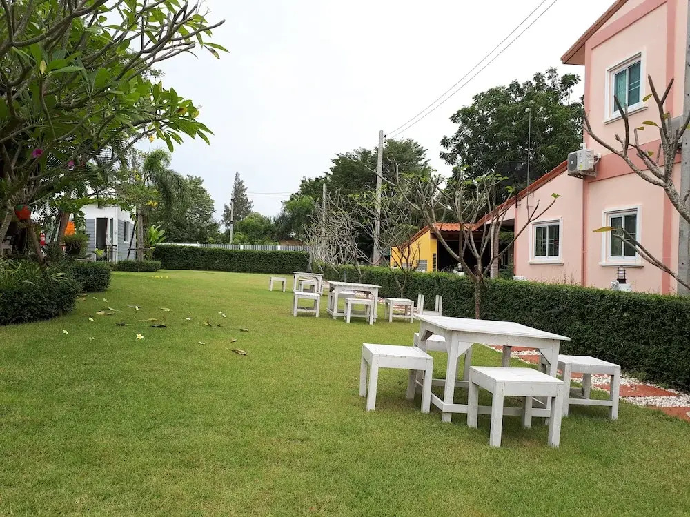 Ban Lek Resort