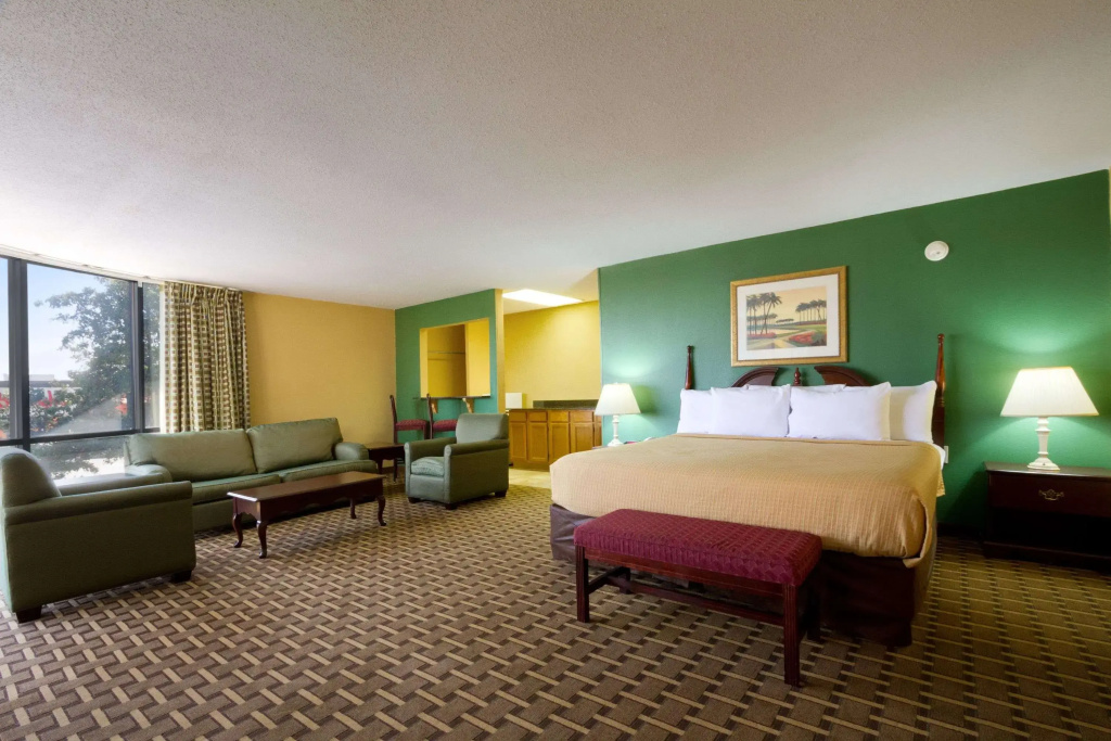 Red Roof Inn & Suites Duncan