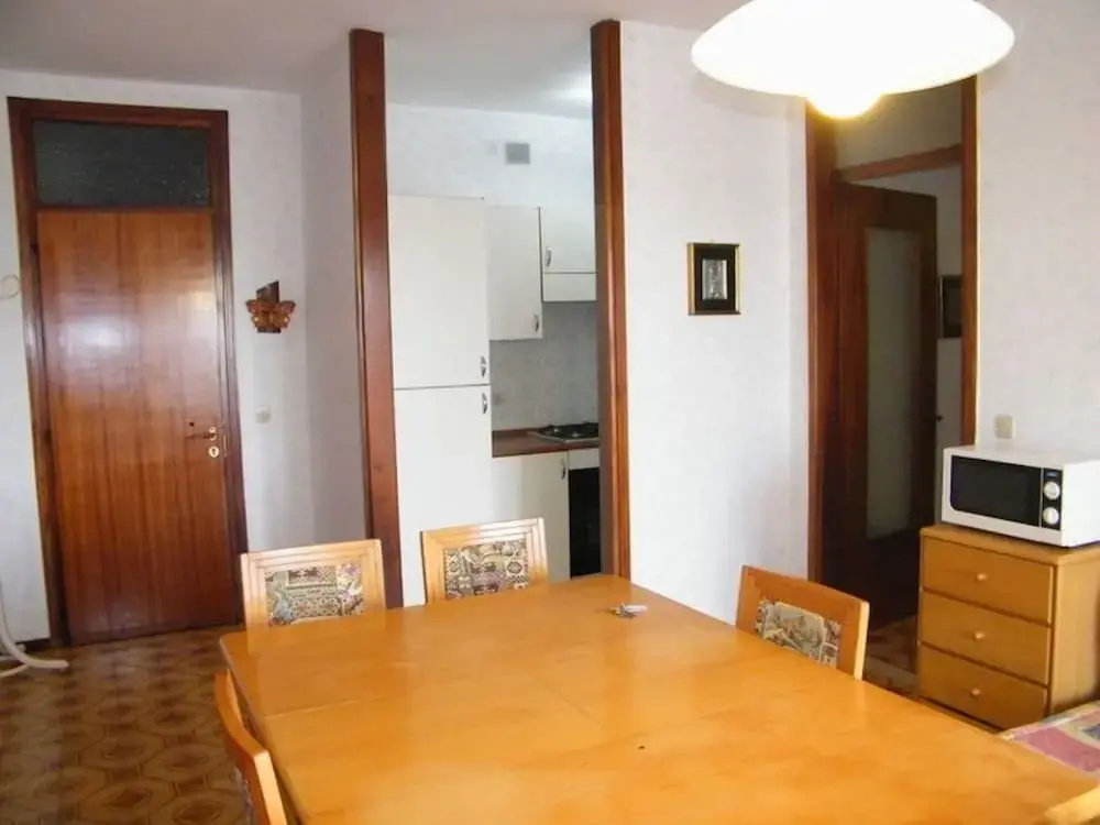 Lovely Flat a Stone's Throw From the Port-beahost