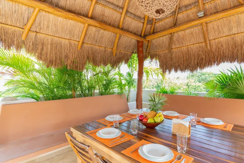 Secret Garden Oasis 3BR Penthouse